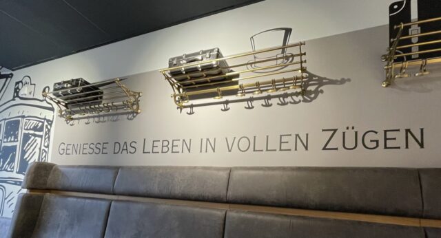 1B3C2166-001F-4C49-A4B8-9722E21EA73D