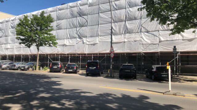 D863E932-E077-4FBB-BC18-3405EAEC6890