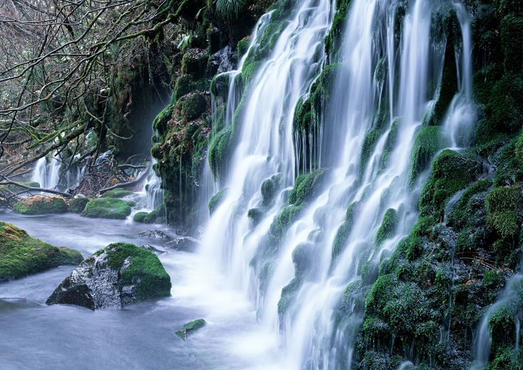 cbecdd365e36f950f2b9ac67e978ed4d--waterfall-wallpaper-beautiful-waterfalls