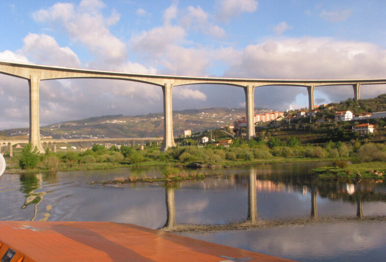Portugal 2 028