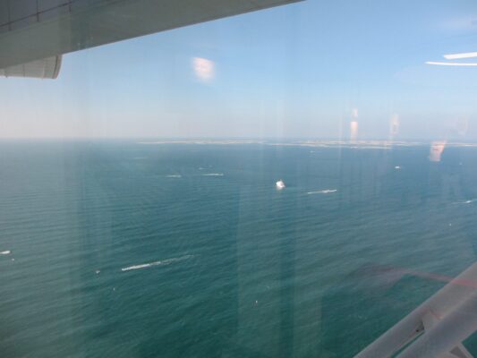 Indischer Ozean mit Schiffen