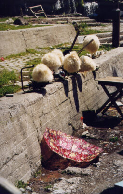 019Pelzmützen wird man bei Touristen auch im Sommer losa