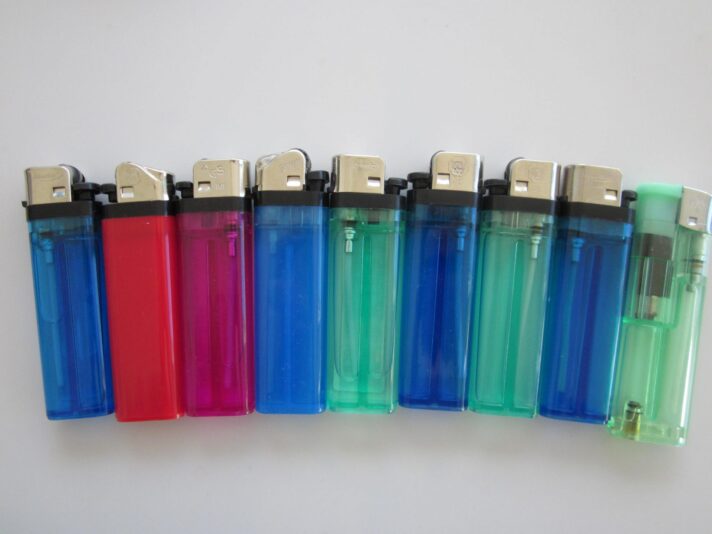 2013-11-13 Feuerzeuge bunt