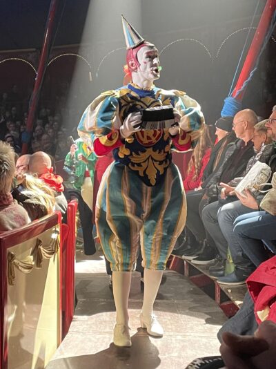 5C55A680-3263-4A68-AF00-B66C3B60142B