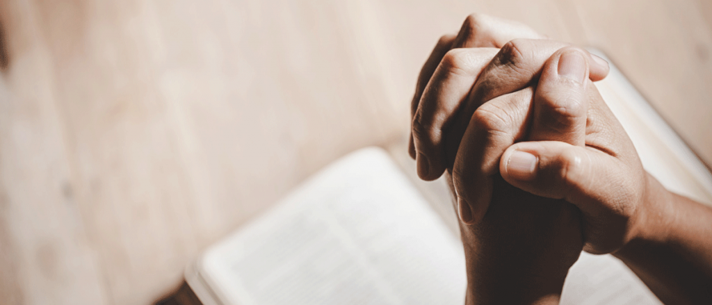 Betende Hände zu Losung