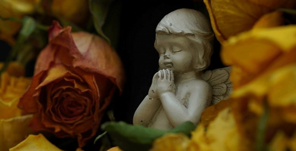 Was schreibt man in eine Trauerkarte