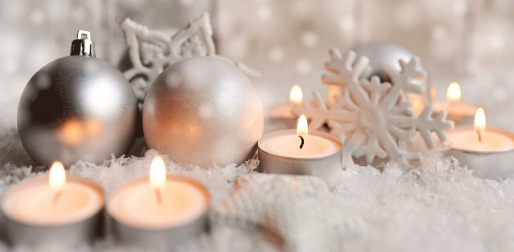 Kerzen zu Weihnachtenv